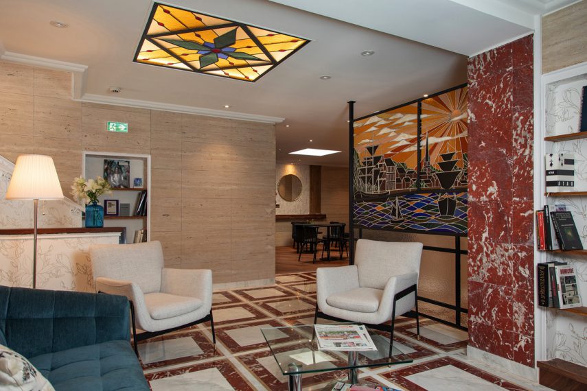 Salon Anne de Bretagne, dans l’hôtel Sedrez à Redon Salon Anne de Bretagne, dans l’hôtel Sedrez à Redon